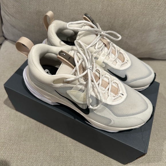 Nike Spark Women’s Shoes - Picture 3 of 6